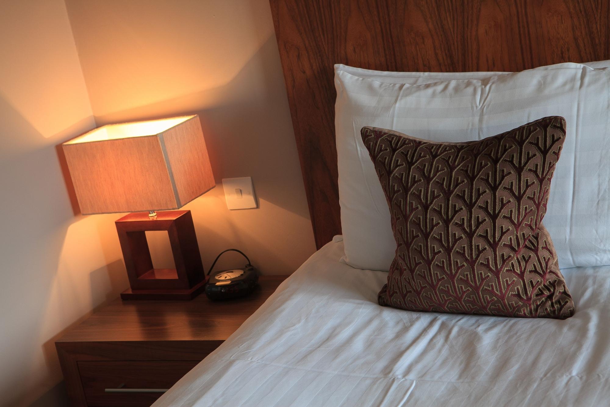 Best Western Plus Centurion Hotel Midsomer Norton Buitenkant foto